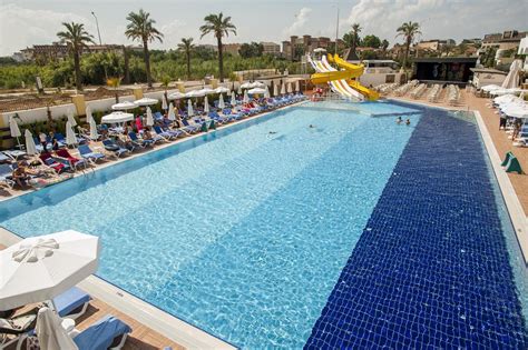 Book Dream World Resort & Spa in Side .